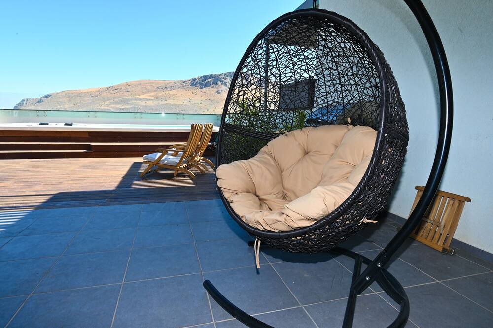 Photo of Patio Balcony in Migdal