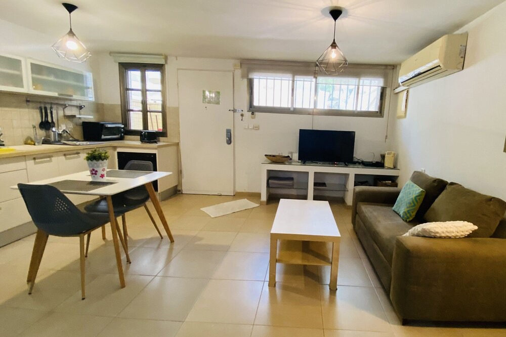 Photo of Livingroom in Ra'ananna
