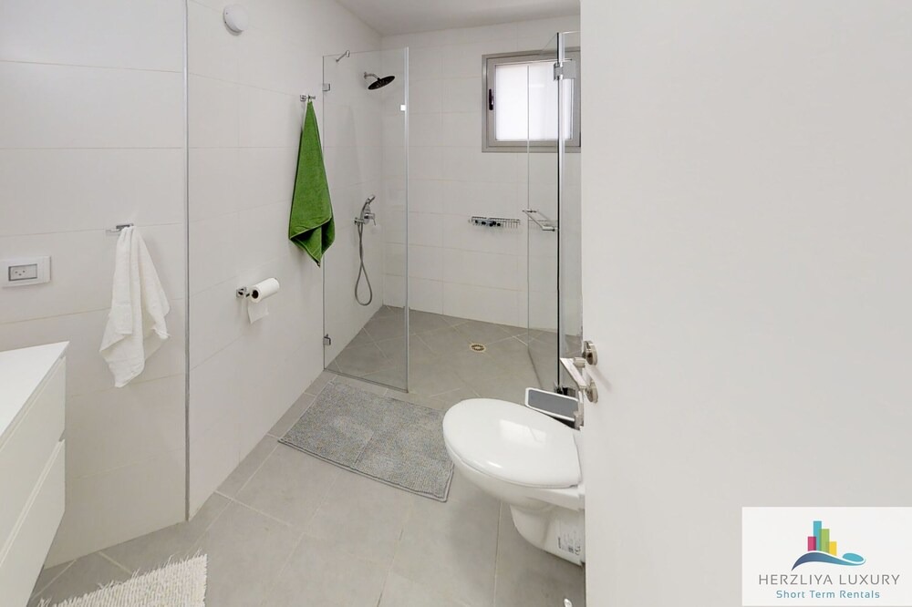Photo of Bathroom in Herzliya