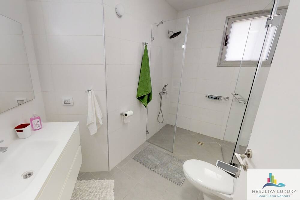 Photo of Bathroom in Herzliya