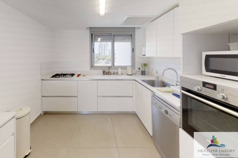 Photo of Kitchen in Herzliya