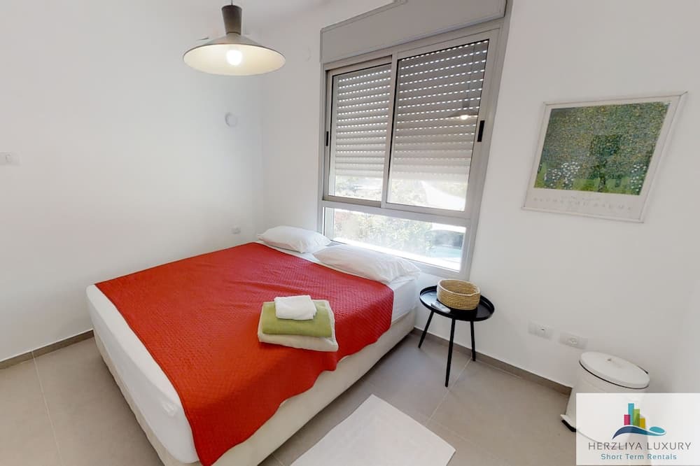 Photo of Bedroom in Herzliya