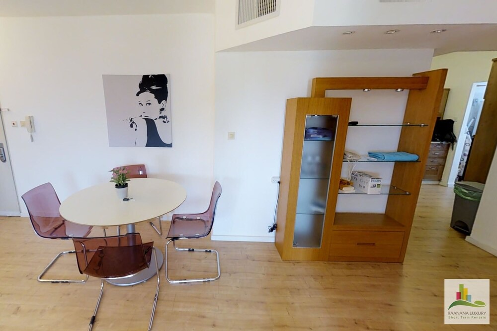 Photo of Kitchen in Ra'ananna