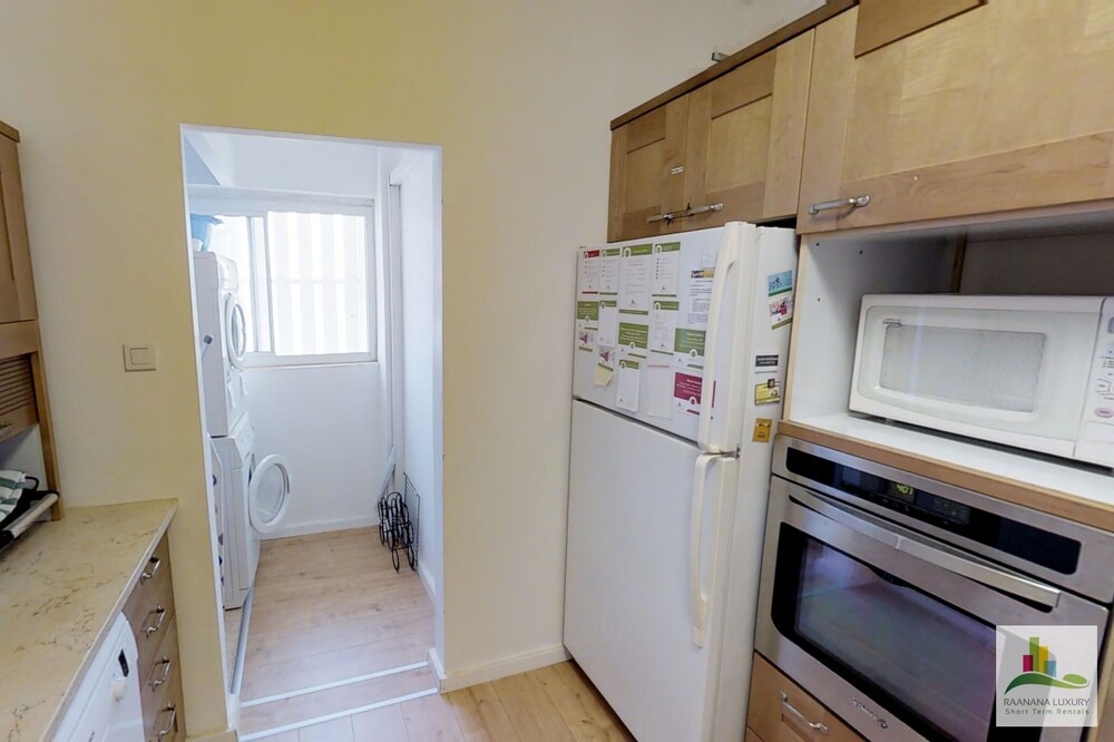 Photo of Kitchen in Ra'ananna