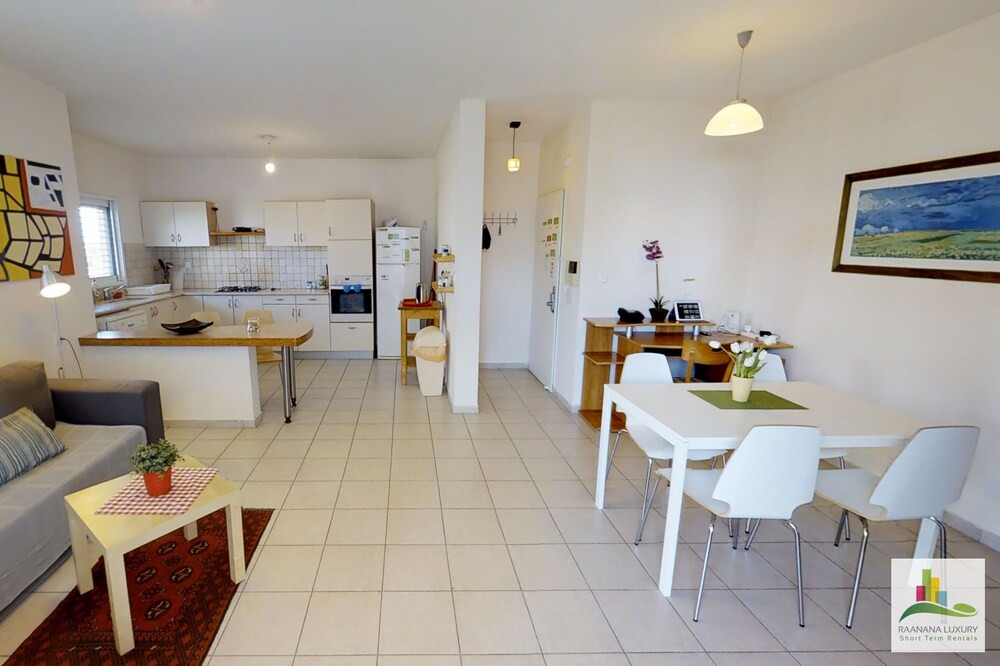 Photo of Livingroom in Ra'ananna