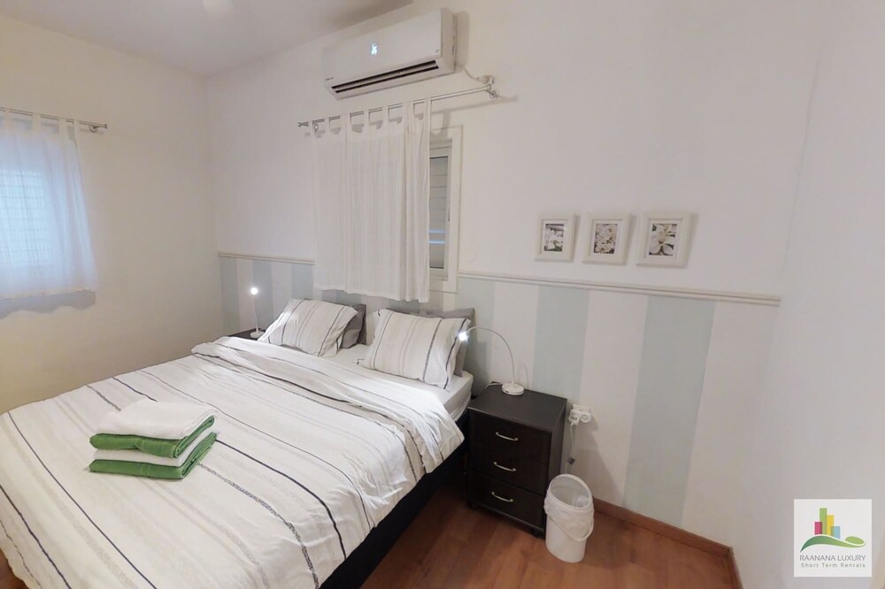 Photo of Bedroom in Ra'ananna