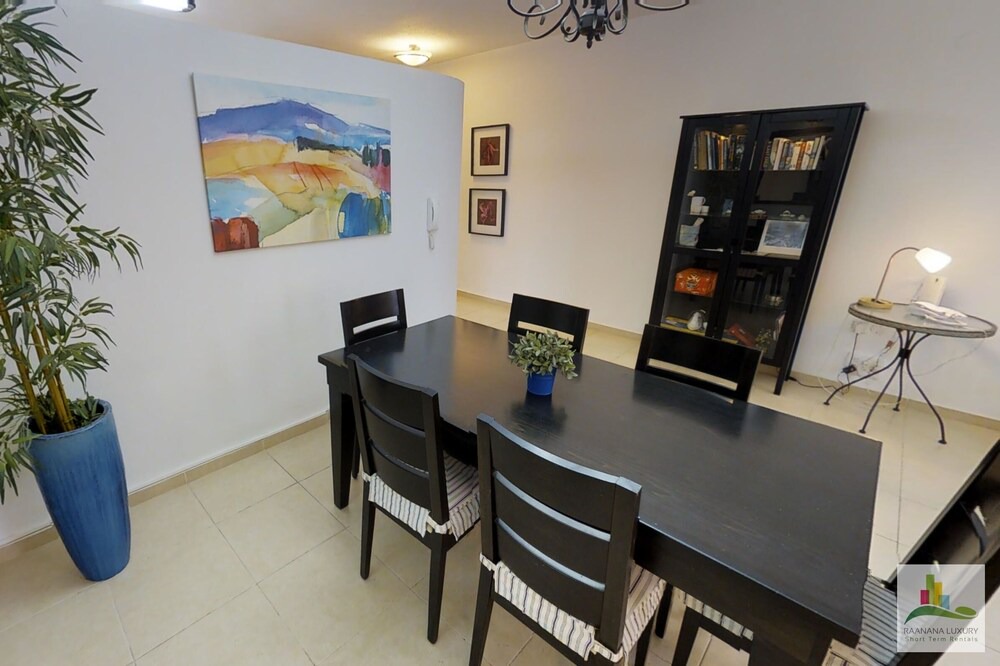 Photo of Kitchen in Ra'ananna
