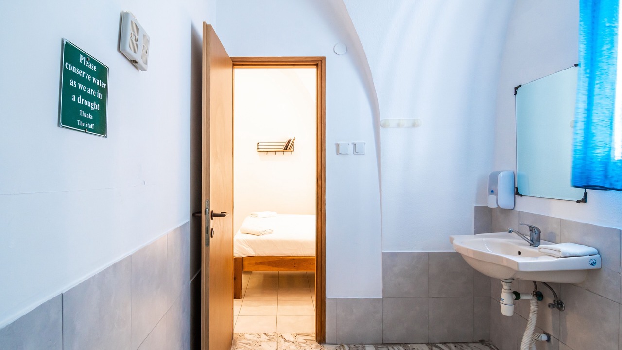 Photo of Bathroom in Old City