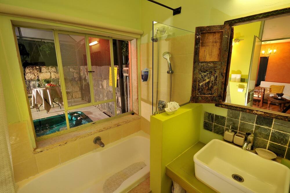 Photo of Bathroom in Yesod HaMa'ala