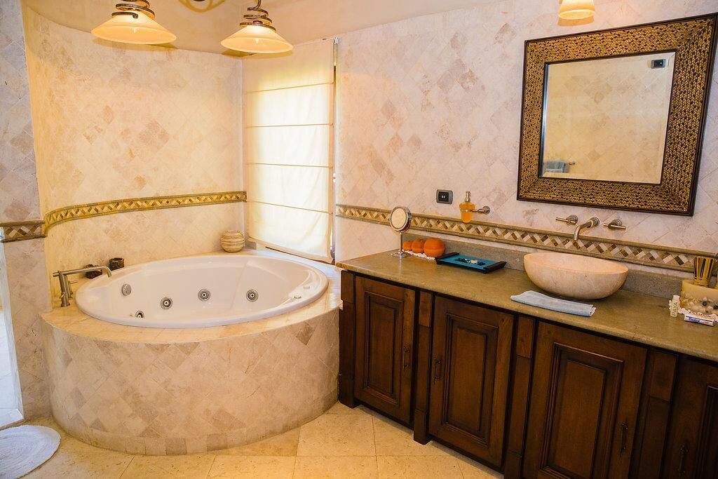 Photo of Bathroom in Playa Flamingo