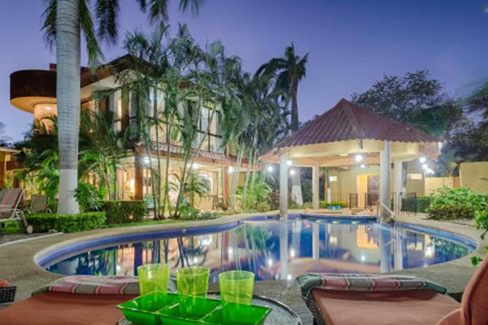 Photo of Outdoor in Coco