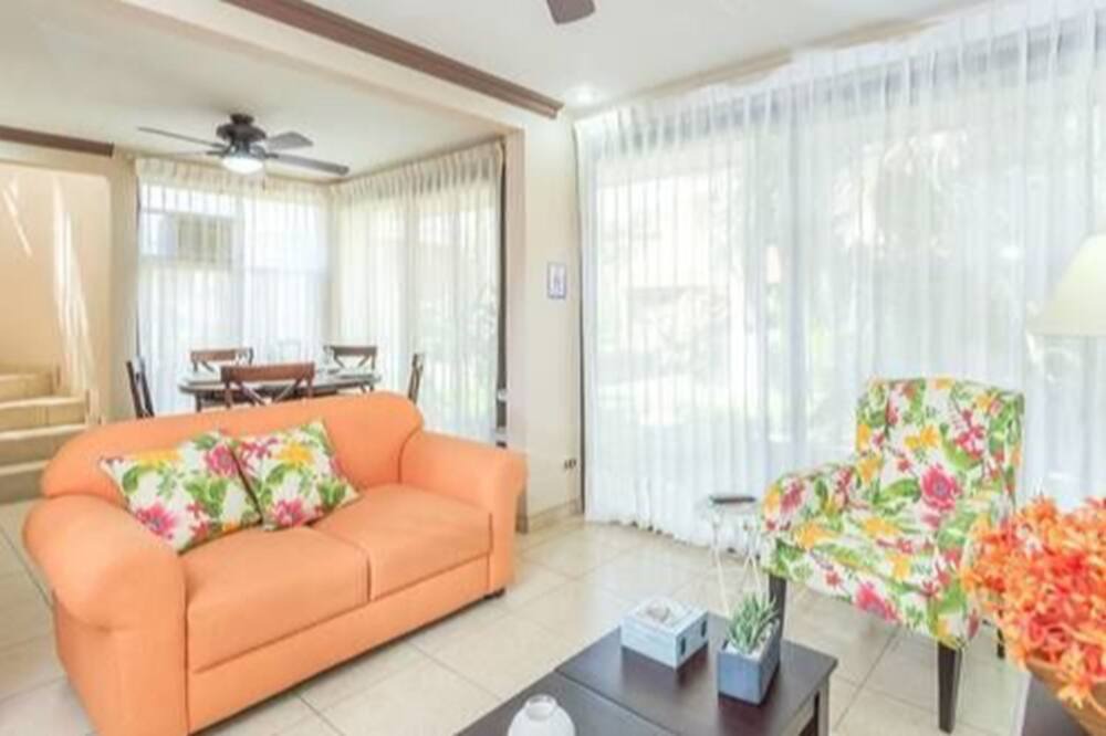 Photo of Livingroom in Coco
