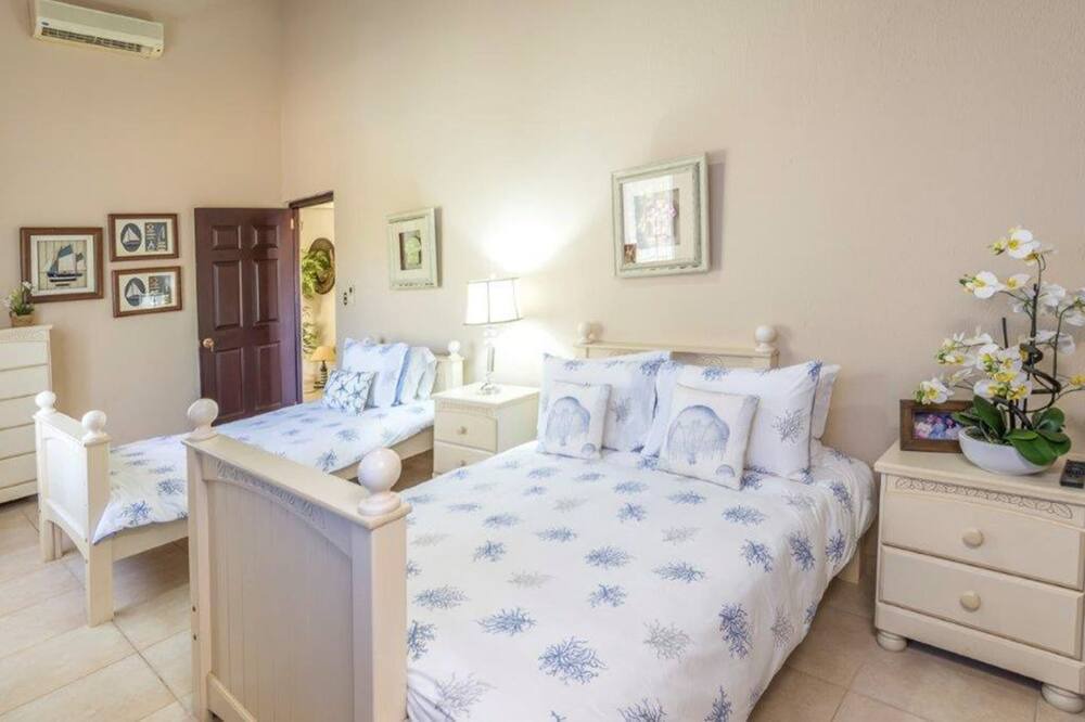 Photo of Bedroom in Coco