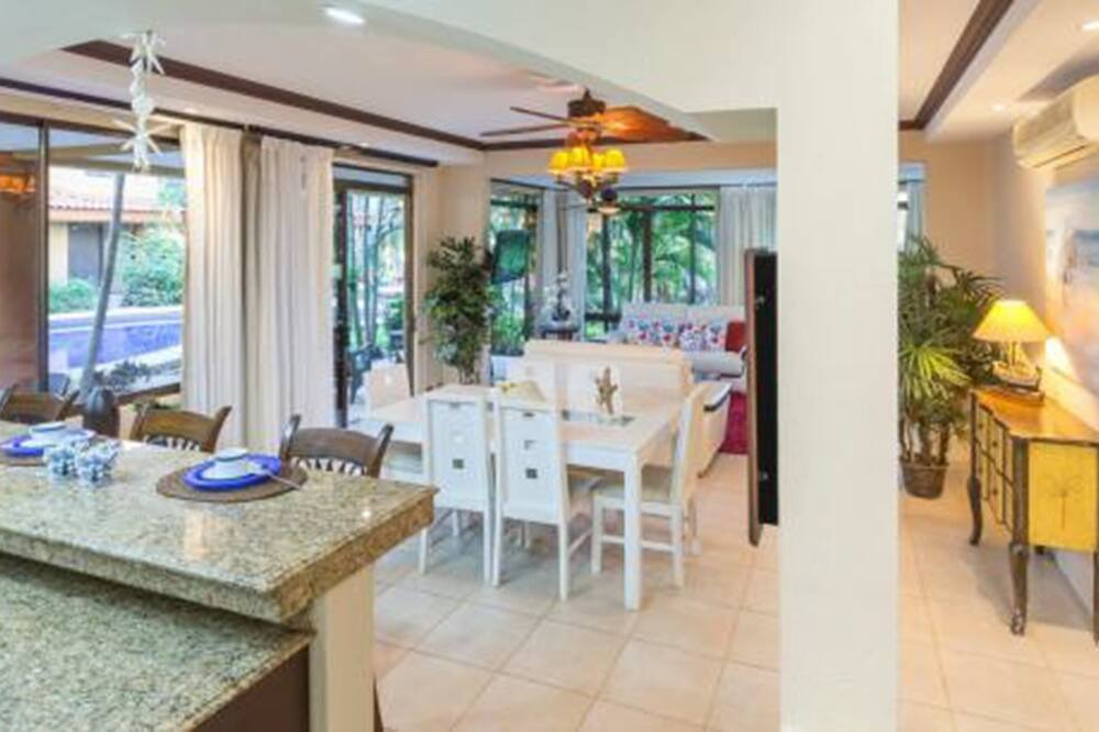 Photo of Livingroom in Coco