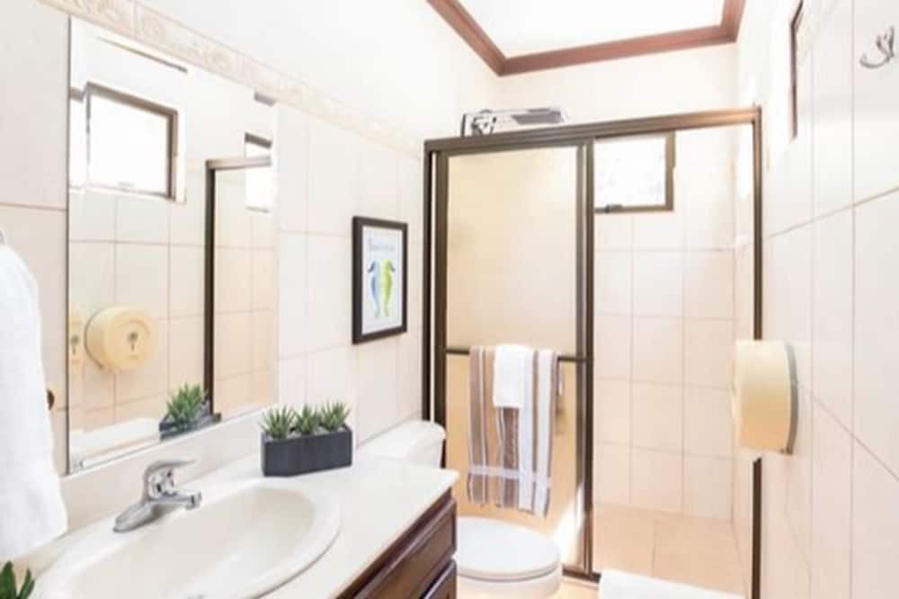 Photo of Bathroom in Coco
