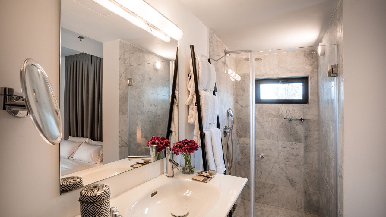 Photo of Bathroom in Gedera