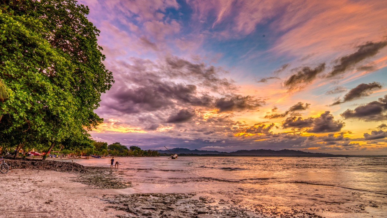 Photo of Others in Cahuita