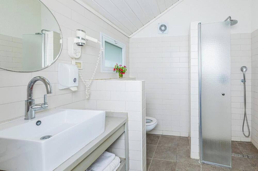 Photo of Bathroom in Nir David