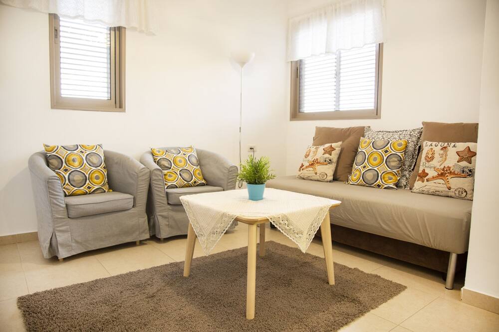Photo of Livingroom in Midreshet Ben-Gurion