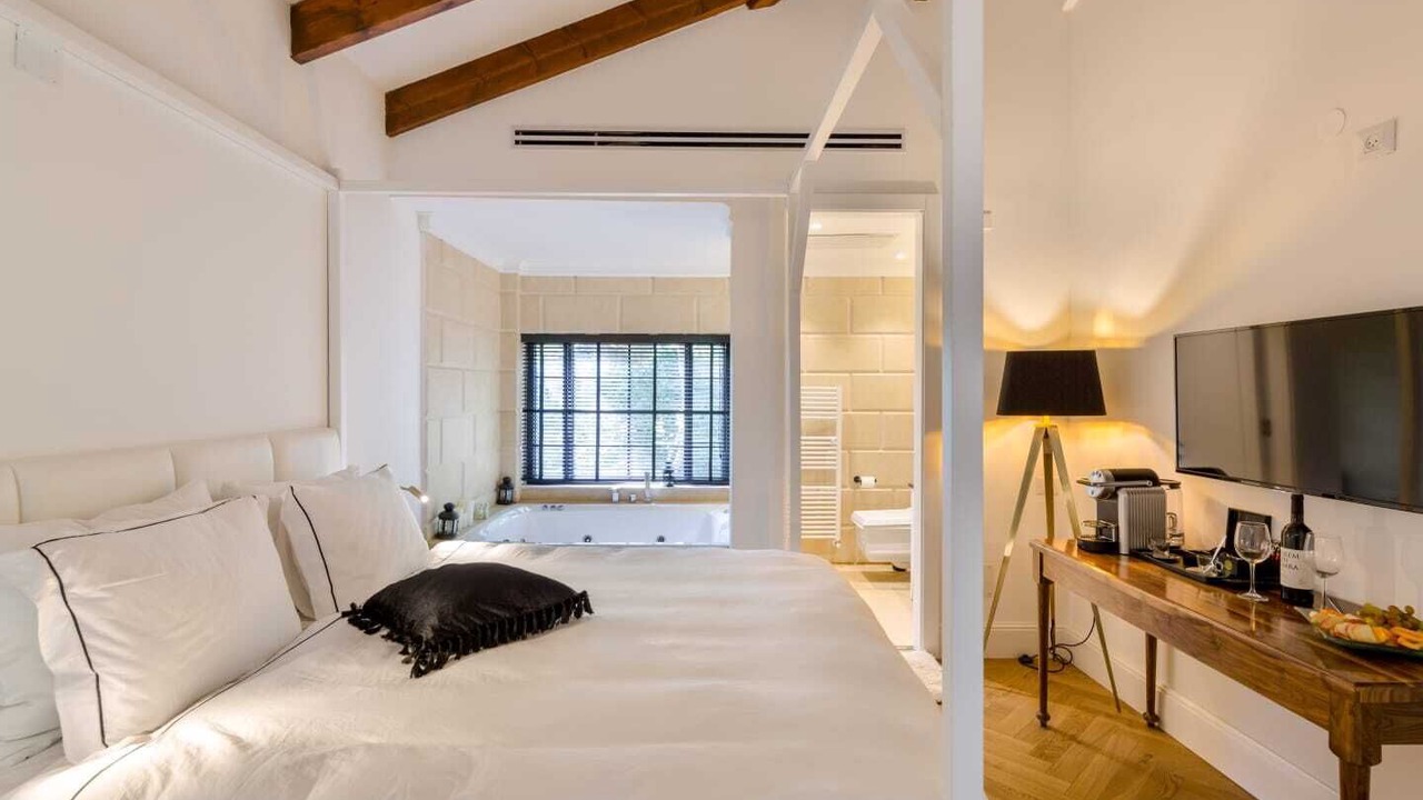 Photo of Bedroom in Safed
