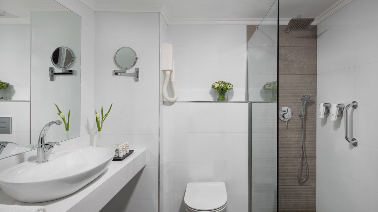 Photo of Bathroom in Neve Ilan