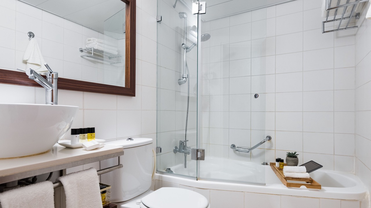 Photo of Bathroom in Mamilla