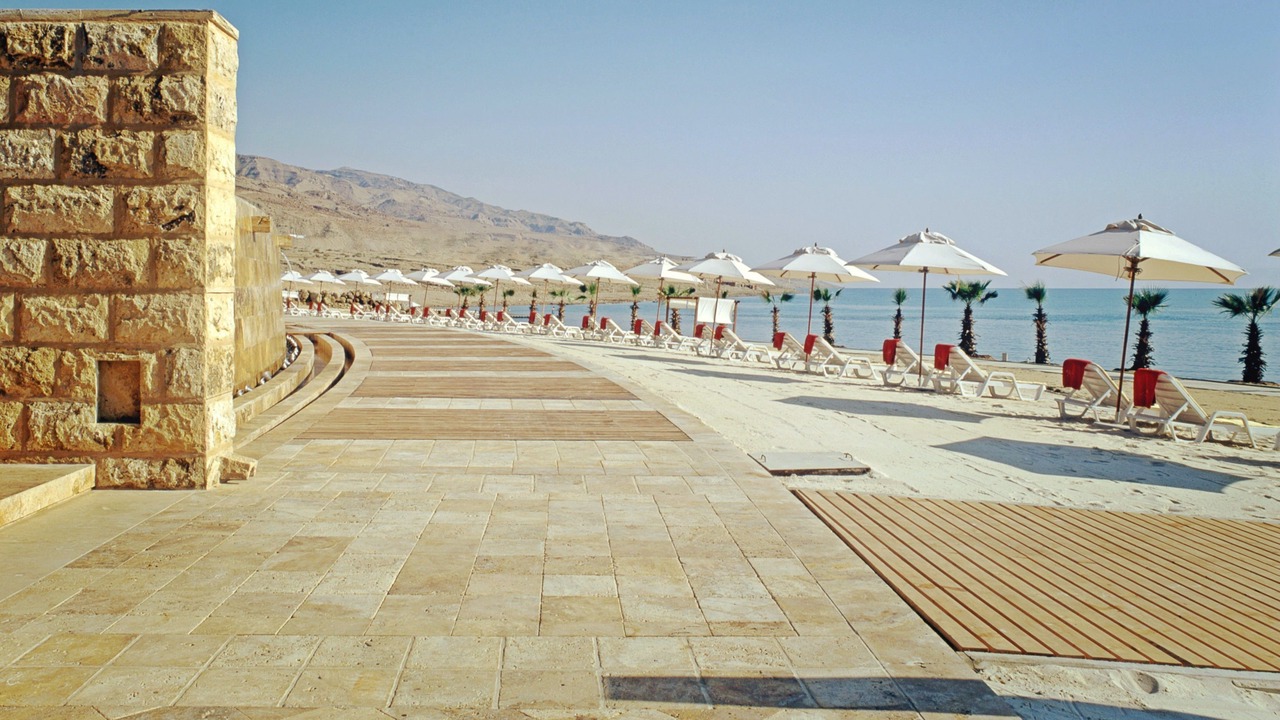 Photo of Others in Sweimeh