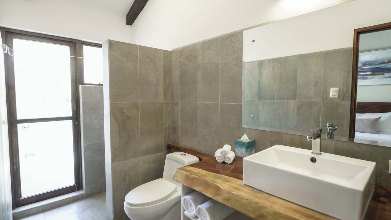 Photo of Bathroom in Potrero