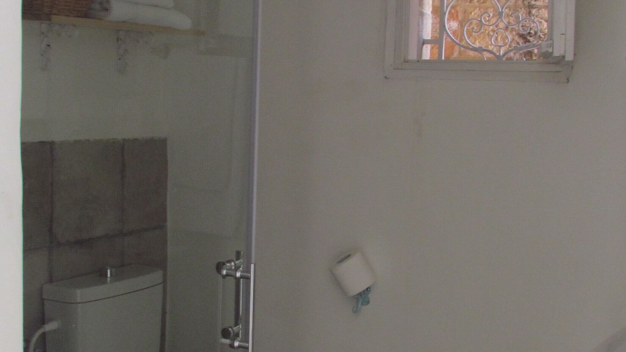 Photo of Bathroom in Old City