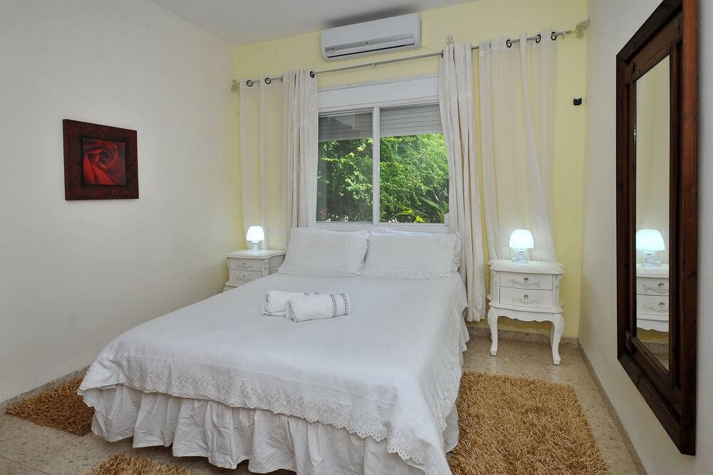 Photo of Bedroom in Yesod HaMa'ala
