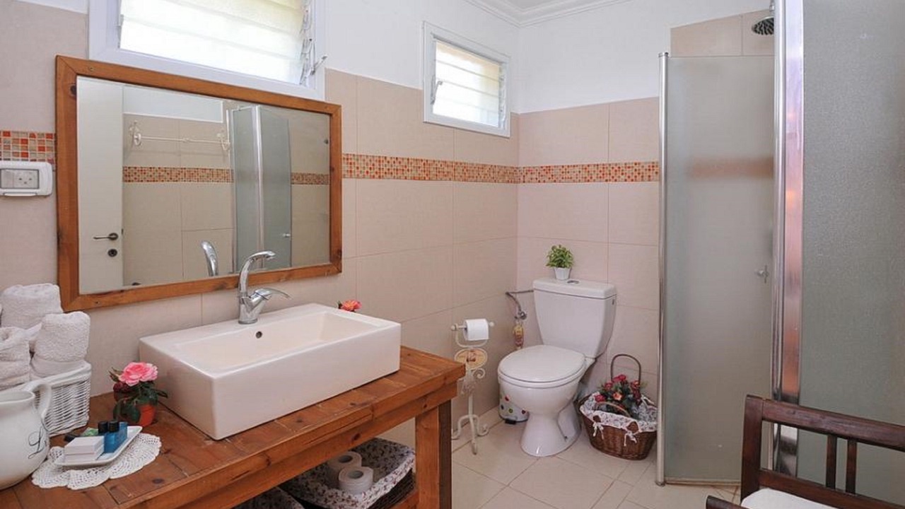 Photo of Bathroom in Kahal