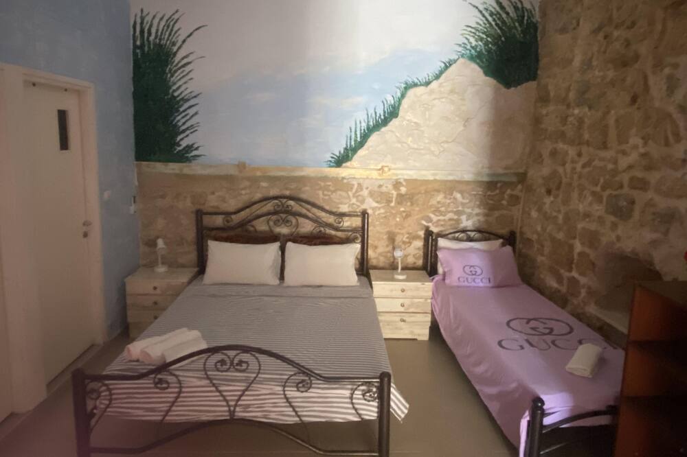 Photo of Bedroom in Old City