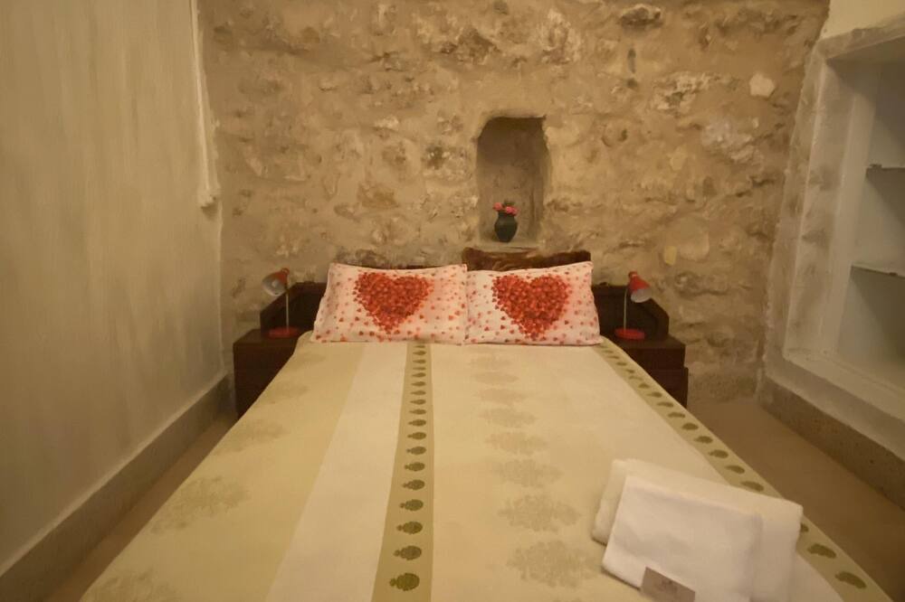 Photo of Bedroom in Old City