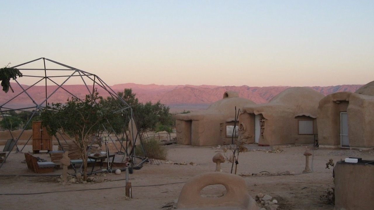 Photo of Others in Lotan