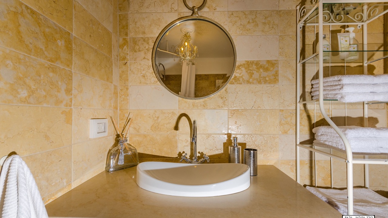 Photo of Bathroom in Rosh Pinna