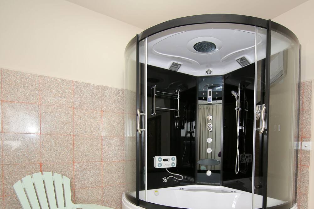 Photo of Bathroom in Sayq