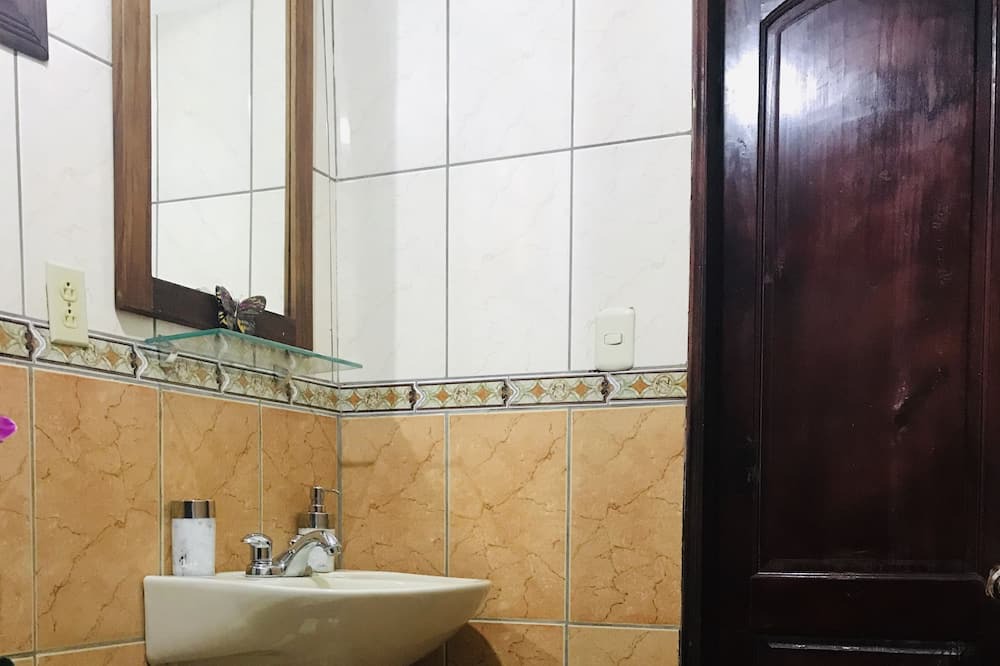 Photo of Bathroom in Tajo Alto