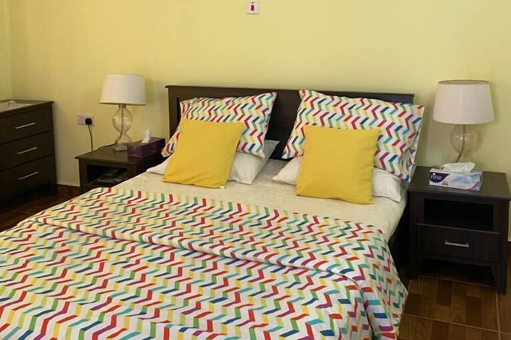 Photo of Bedroom in Al Ghubrah Ash Shamaliyyah