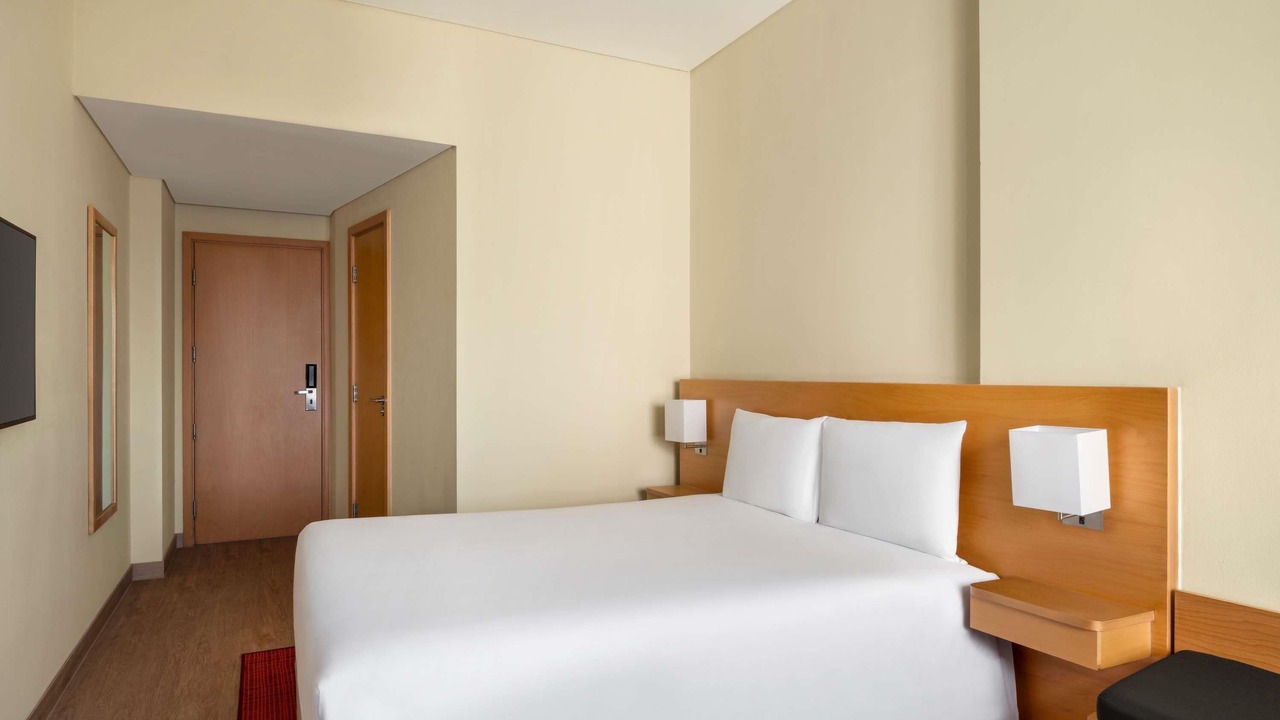 Photo of Bedroom in Al Barsha 1