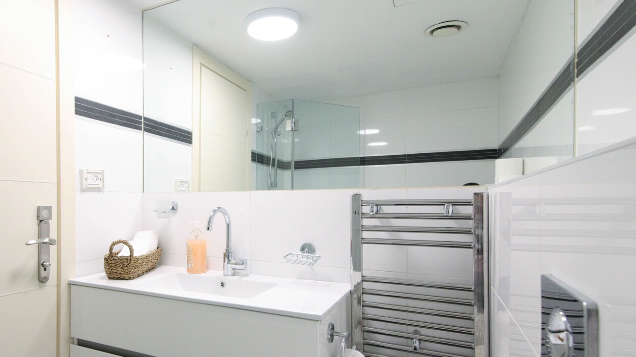 Photo of Bathroom in Jerusalem City Centre