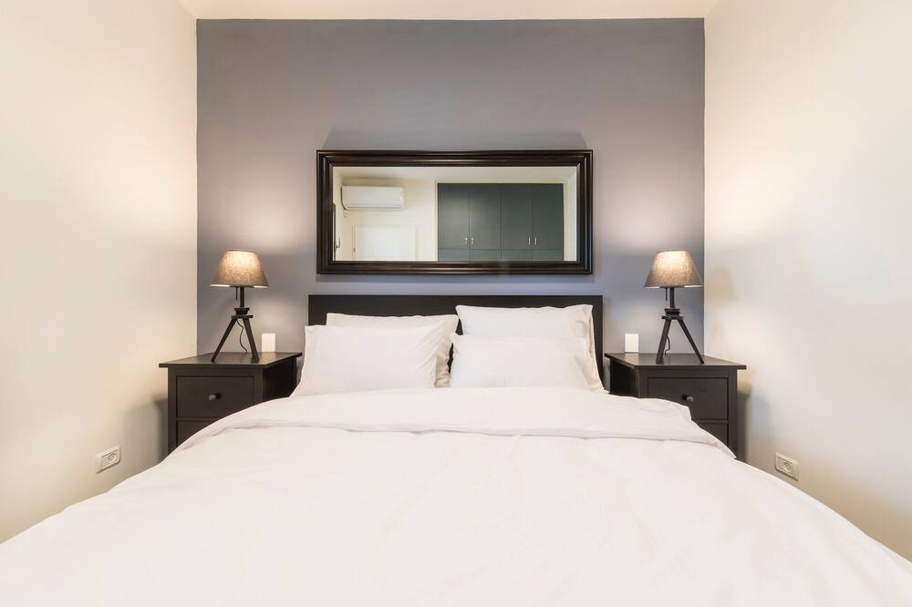 Photo of Bedroom in Caesarea