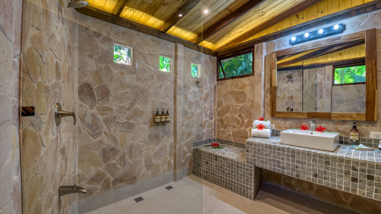 Photo of Bathroom in Montezuma
