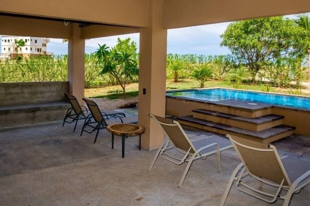 Photo of Patio Balcony in Playa Negra