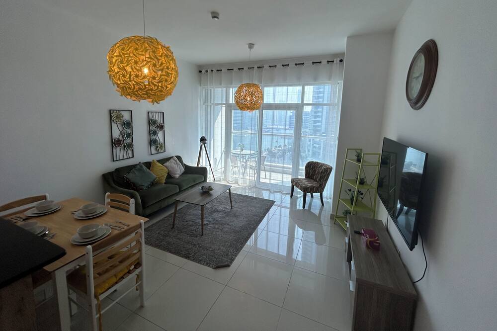 Photo of Livingroom in Jumeirah Beach Residence