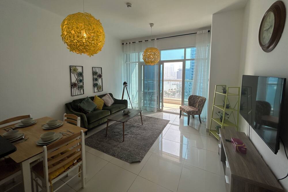 Photo of Livingroom in Jumeirah Beach Residence