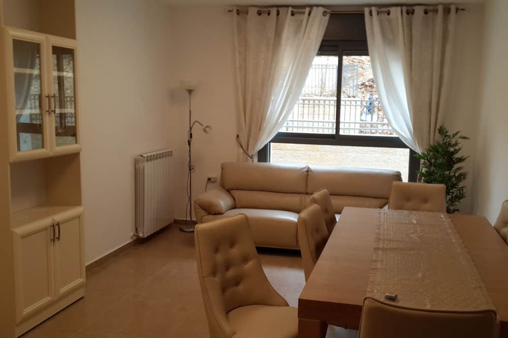 Photo of Livingroom in Jerusalem