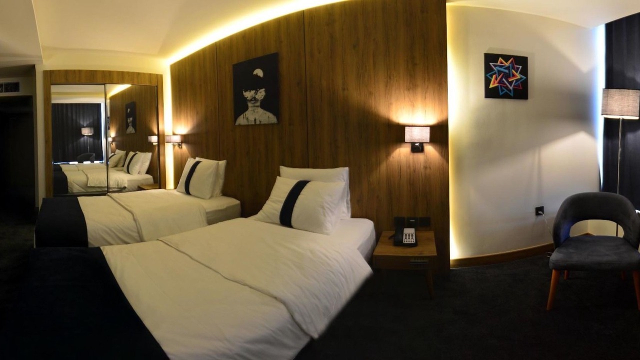 Photo of Bedroom in Al Jubeiha