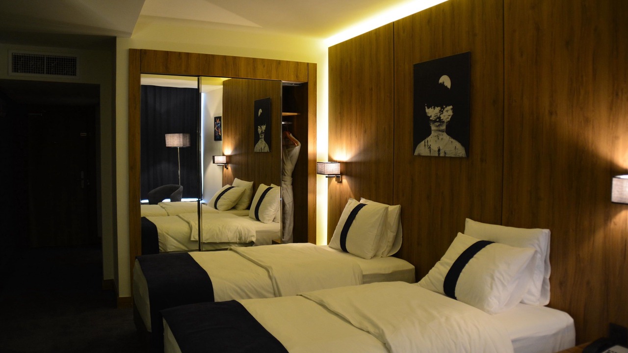 Photo of Bedroom in Al Jubeiha