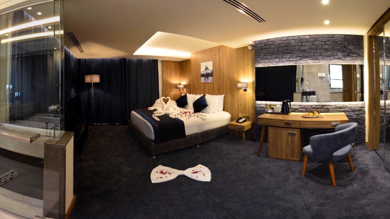 Photo of Bedroom in Al Jubeiha