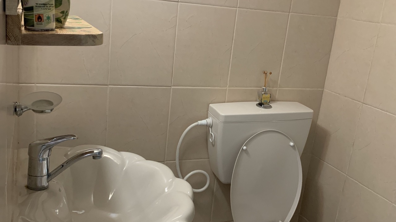 Photo of Bathroom in Old City